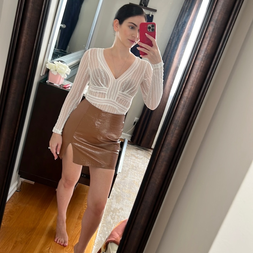 hello molly White body suit sold out xs us 2